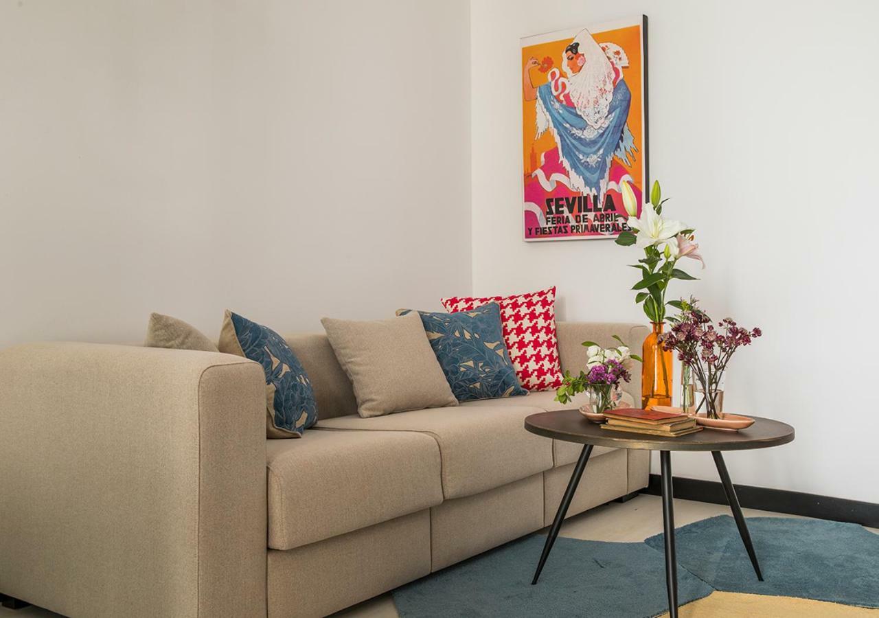 Feria Pool & Luxury Apartman Sevilla Kültér fotó