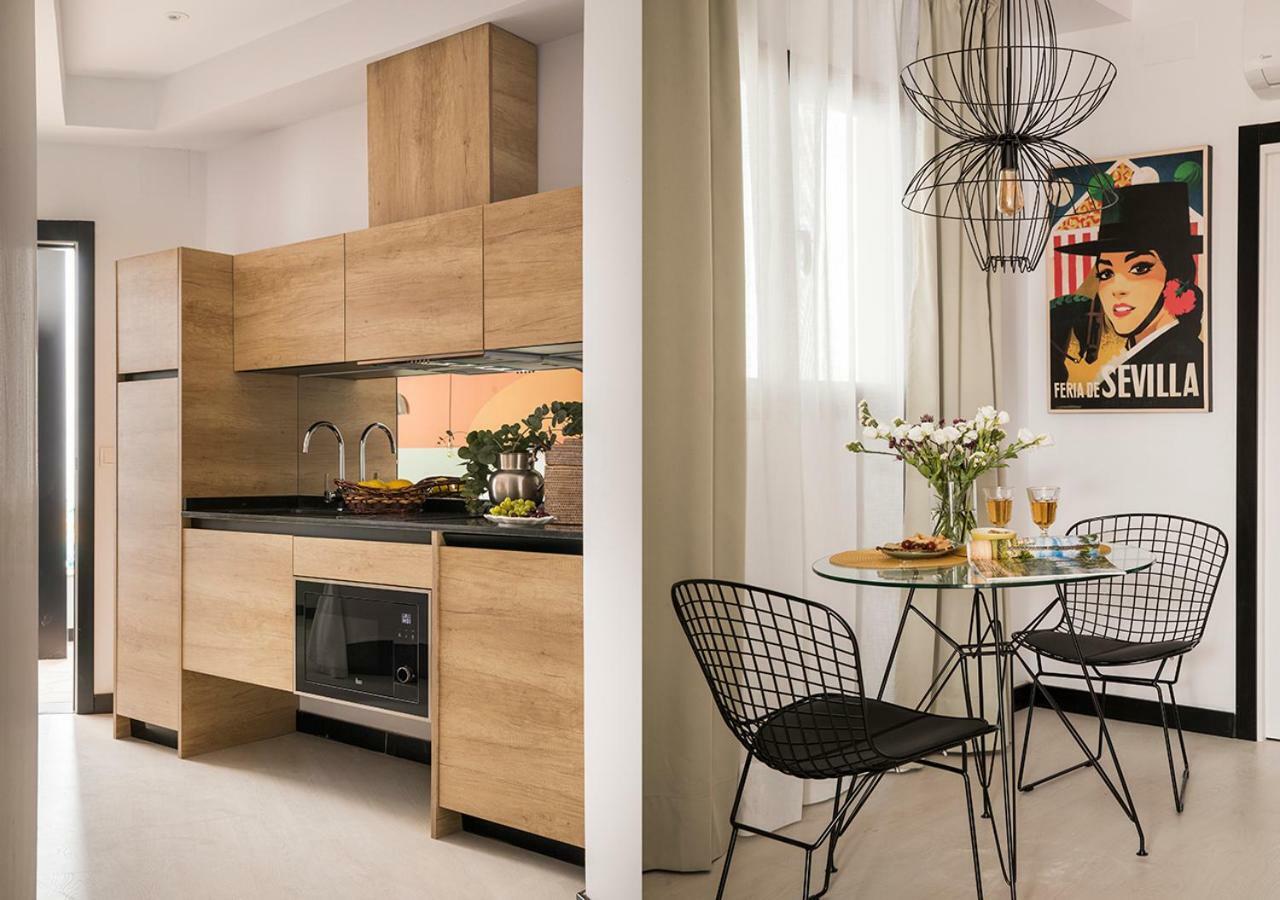 Feria Pool & Luxury Apartman Sevilla Kültér fotó