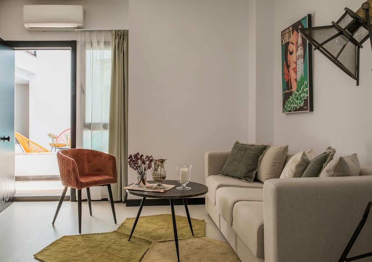 Feria Pool & Luxury Apartman Sevilla Kültér fotó