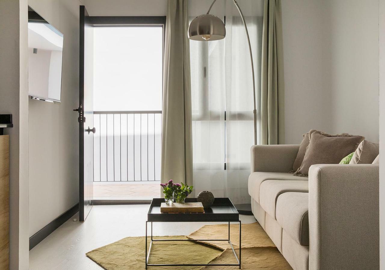 Feria Pool & Luxury Apartman Sevilla Kültér fotó